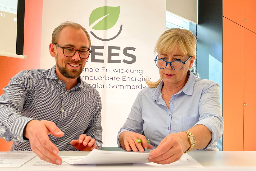Foto der Podiumsdiskussion auf der Regionalpolitischen Jahrestagung des BMWE