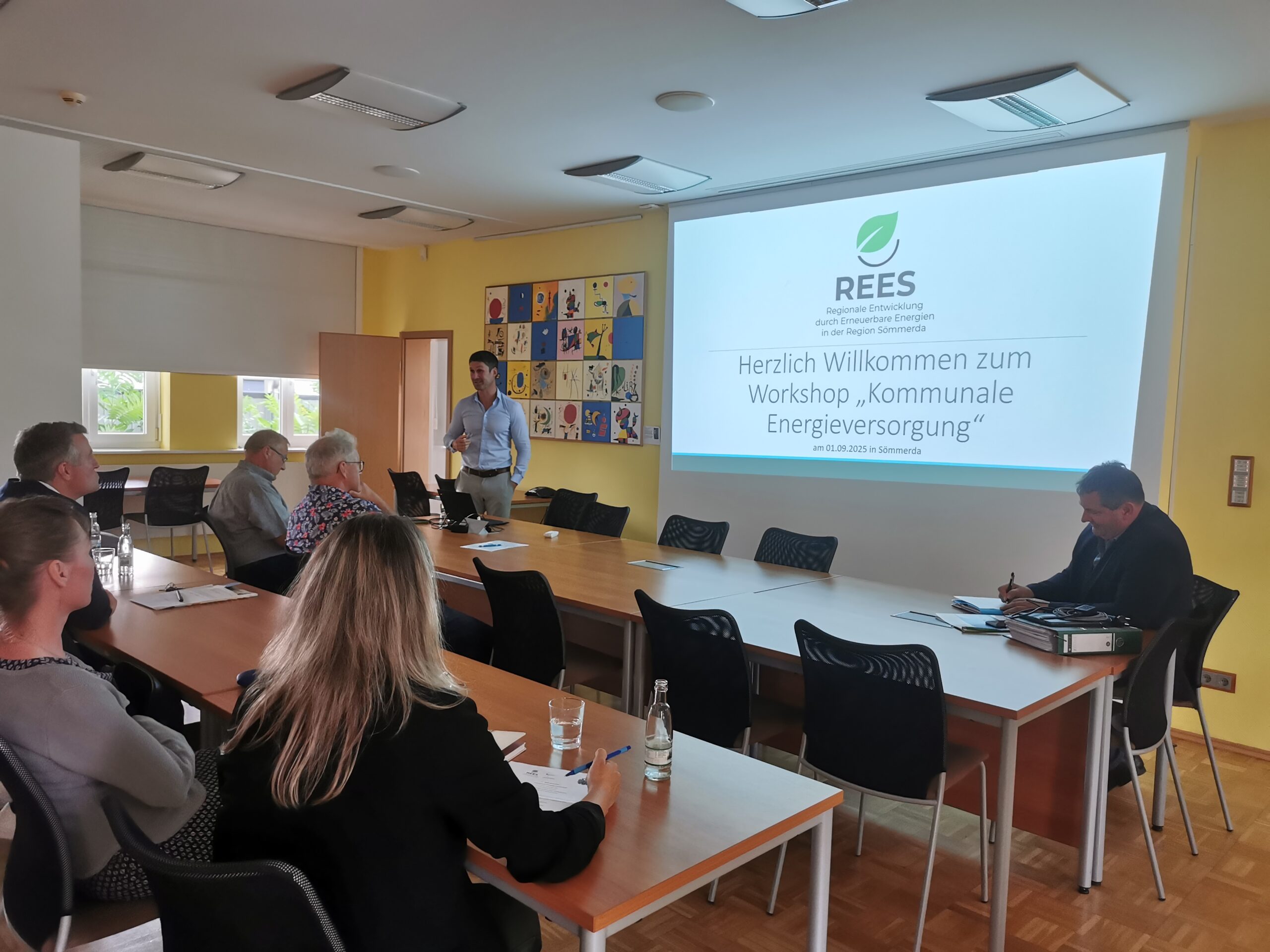 Foto der Podiumsdiskussion auf der Regionalpolitischen Jahrestagung des BMWE