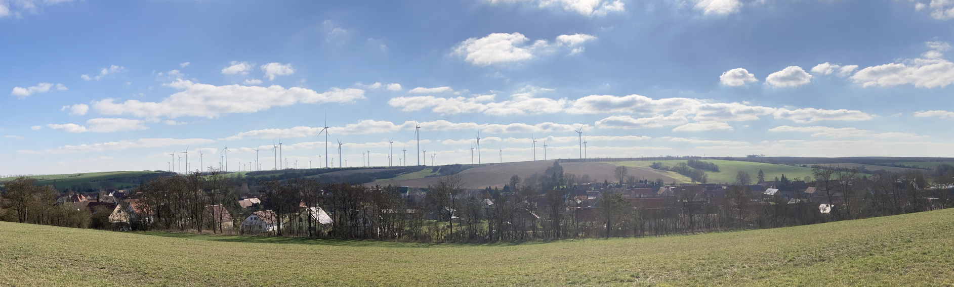 Foto der Podiumsdiskussion auf der Regionalpolitischen Jahrestagung des BMWE